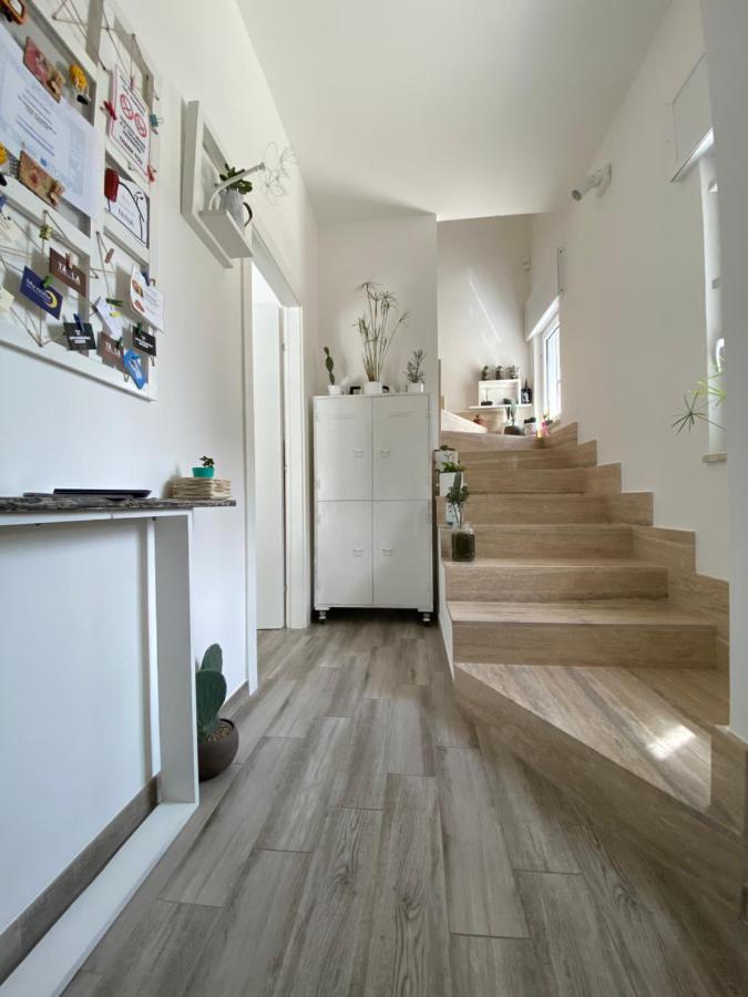 레체 La Casa Di Nina B&B 외부 사진